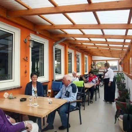 Restaurant-pension Buergerhof * Bad Zwesten