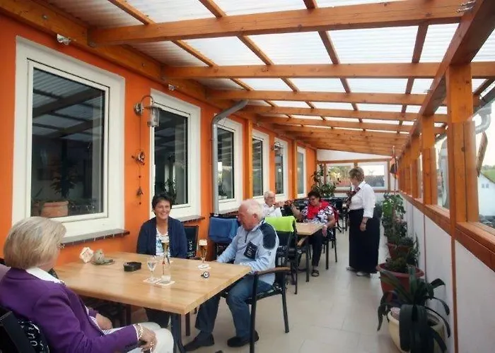 Restaurant-pension Buergerhof * Bad Zwesten