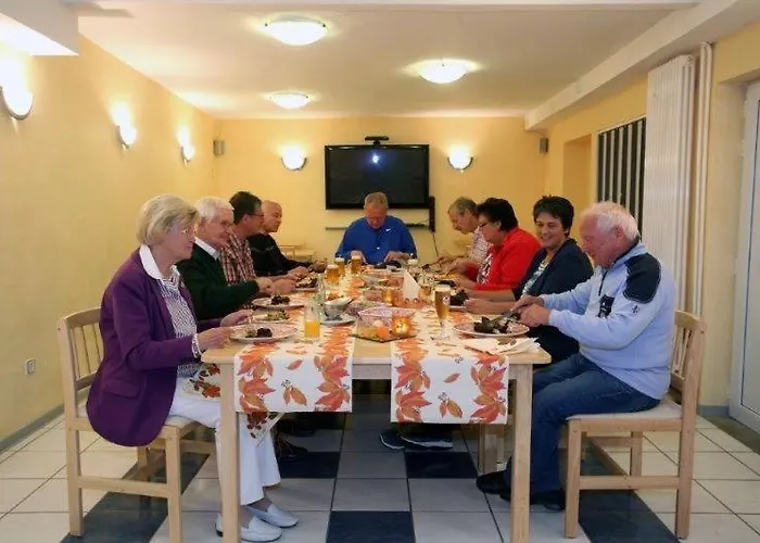 Restaurant-pension Buergerhof Inn *